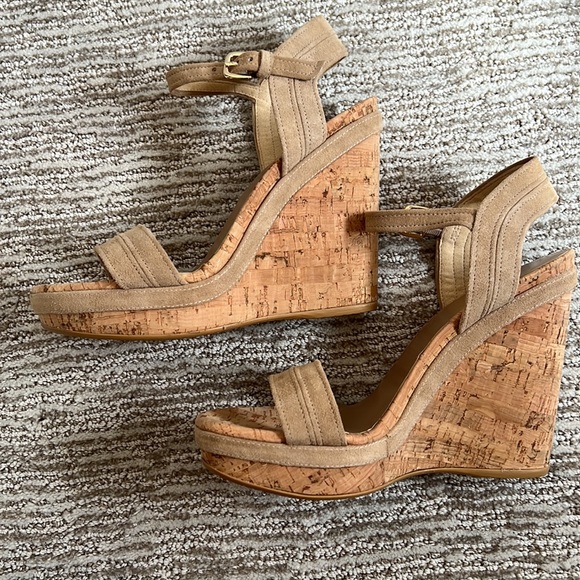 Stuart Weitzman platform wedges - Picture 5 of 6